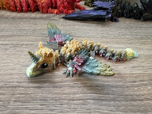 Babydrachen, klein und beweglich, mehrfarbig