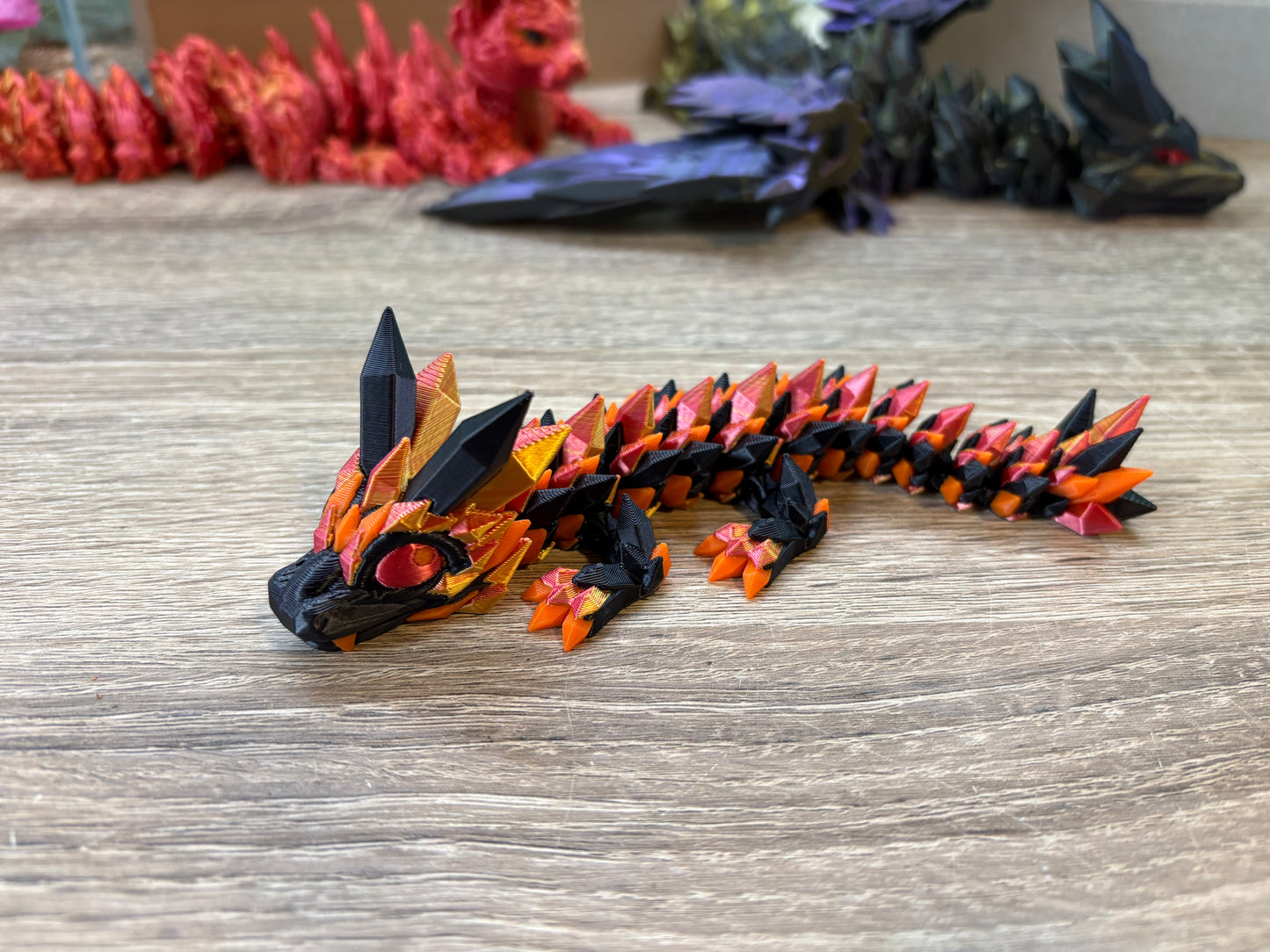 Babydrachen, klein und beweglich, mehrfarbig