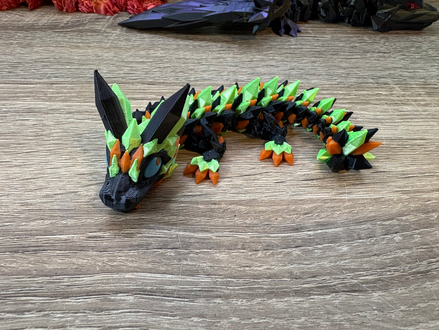 Babydrachen, klein und beweglich, mehrfarbig
