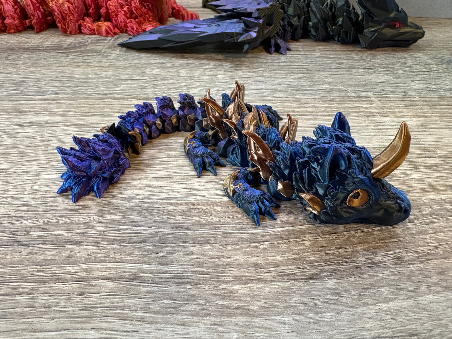 Babydrachen, klein und beweglich, mehrfarbig