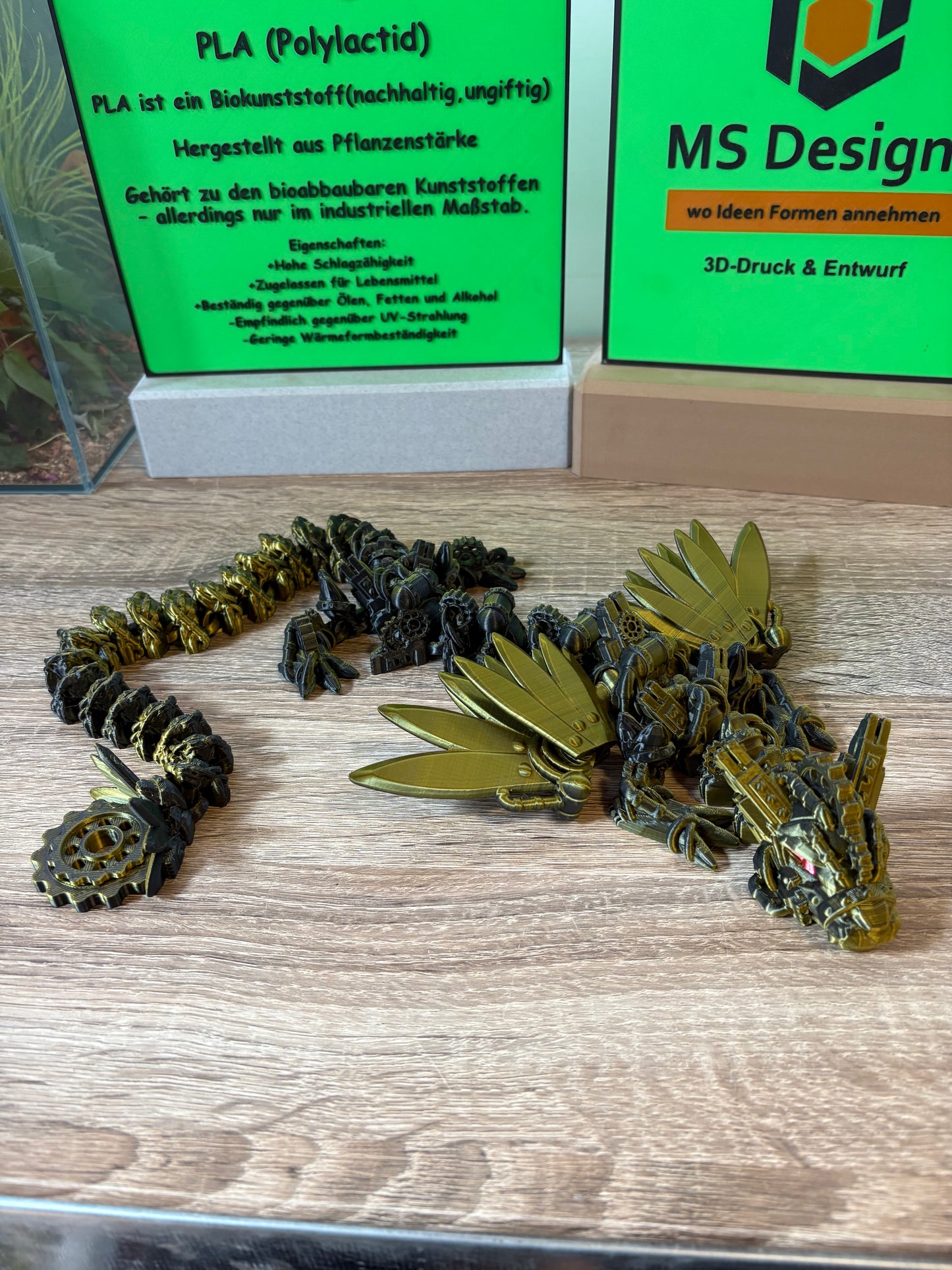 Steampunkdrache, beweglich