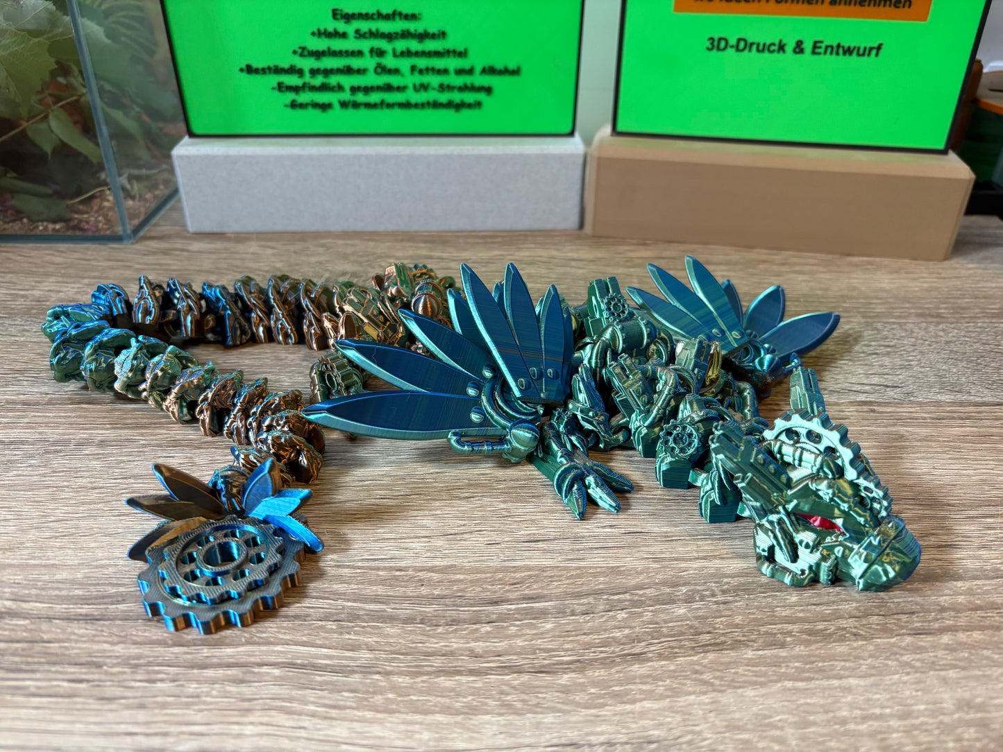 Steampunkdrache, beweglich