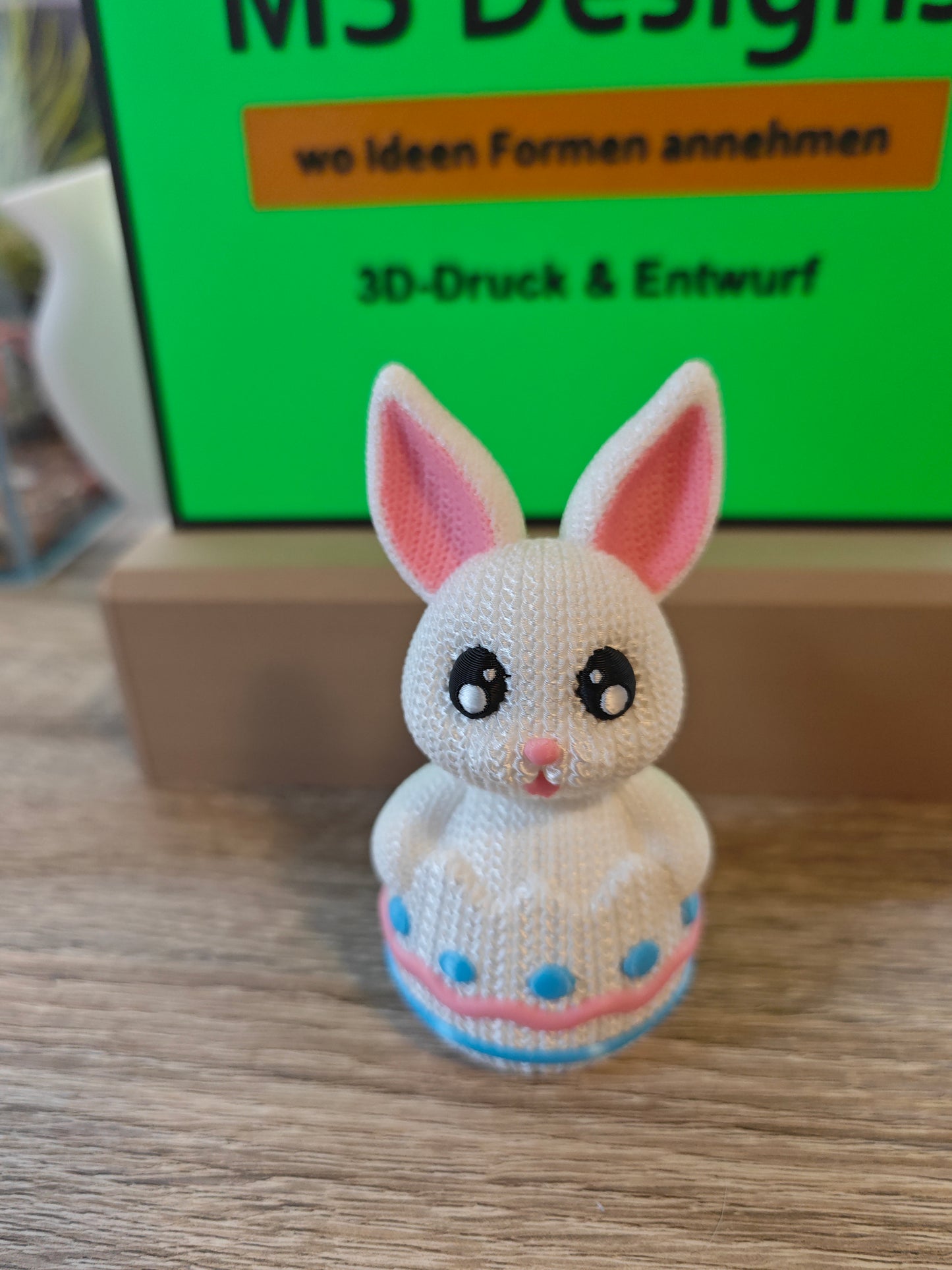 Osterfiguren in Strickoptik