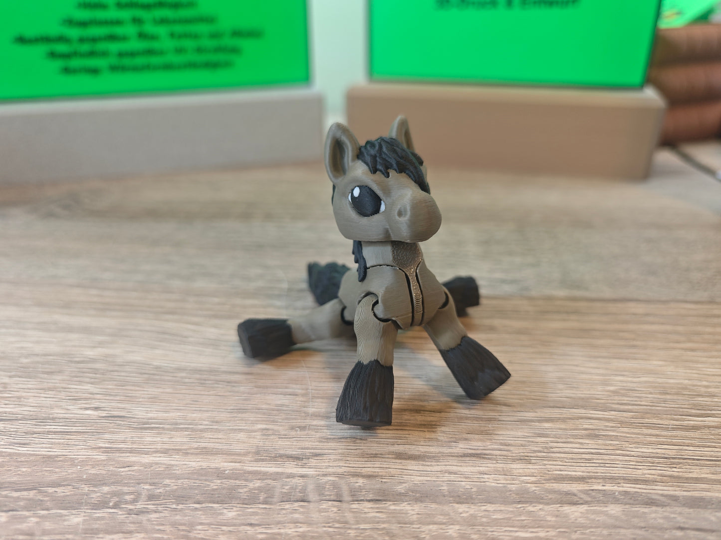 Pferd, beweglich in verschiedenen Farben